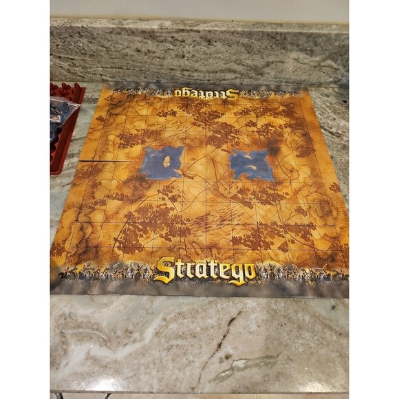 Stratego Original Board Game Infiltrator Patch Strategy War 100% Complete - Picture 6 of 7